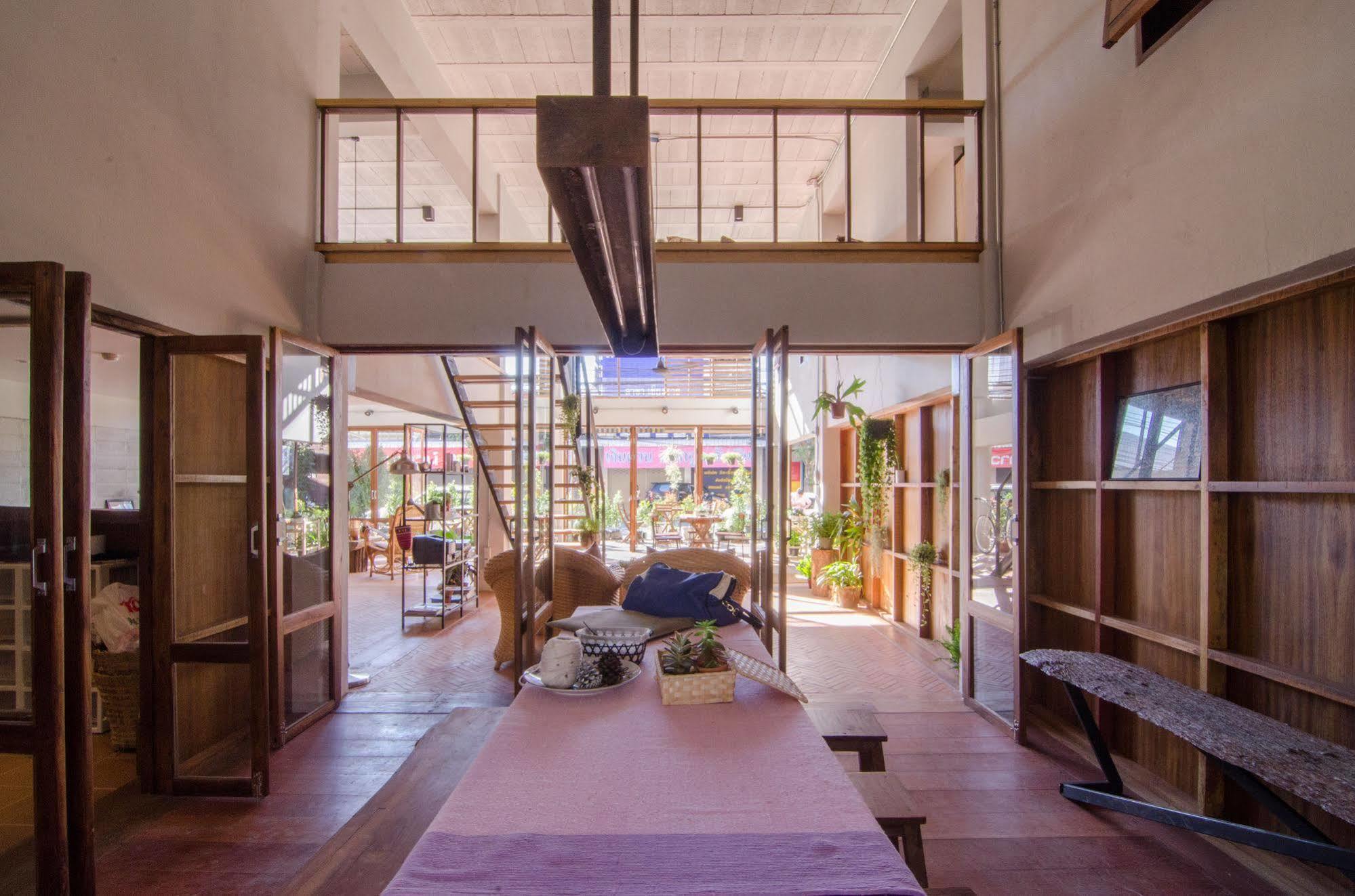 Happynest Hostel Chiang Rai Exterior photo