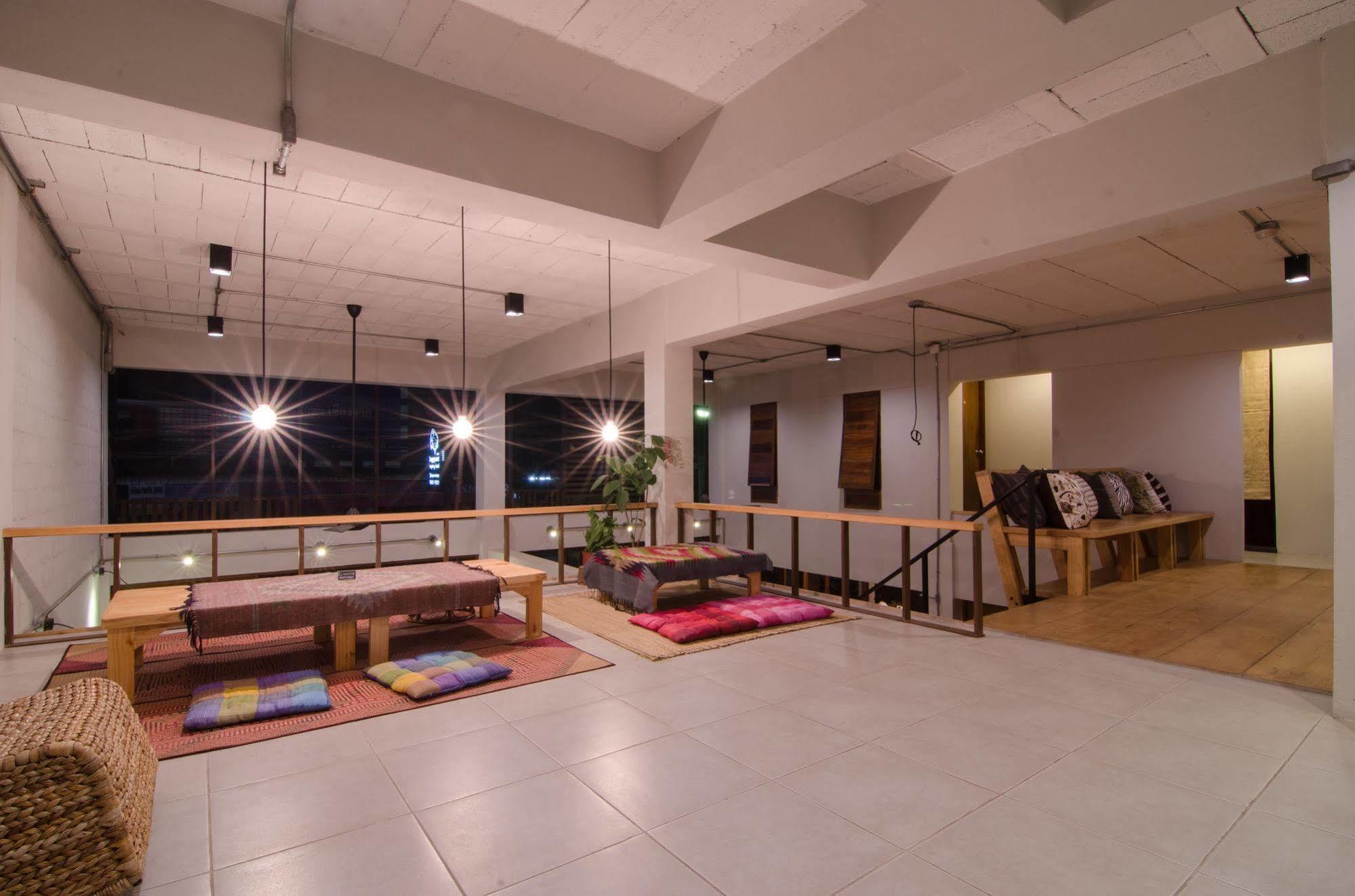 Happynest Hostel Chiang Rai Exterior photo